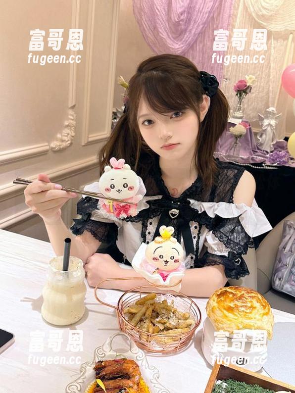 下载51cg吃瓜网苹果版，轻松体验永不迷路吃瓜乐趣