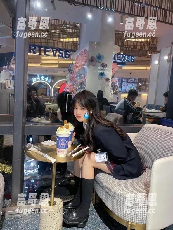 通过51黑料吃瓜网网站轻松获取最新娱乐黑料
