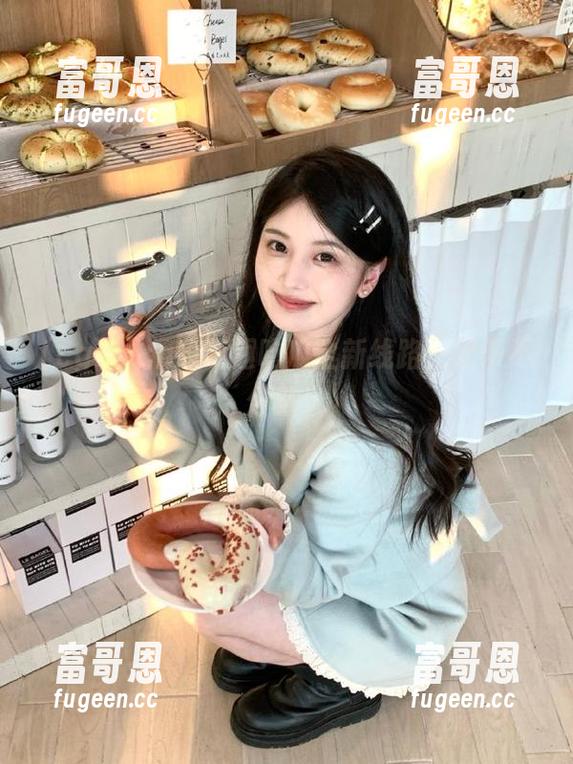 cgw萌趣吃瓜全新线路，欢乐不停歇！