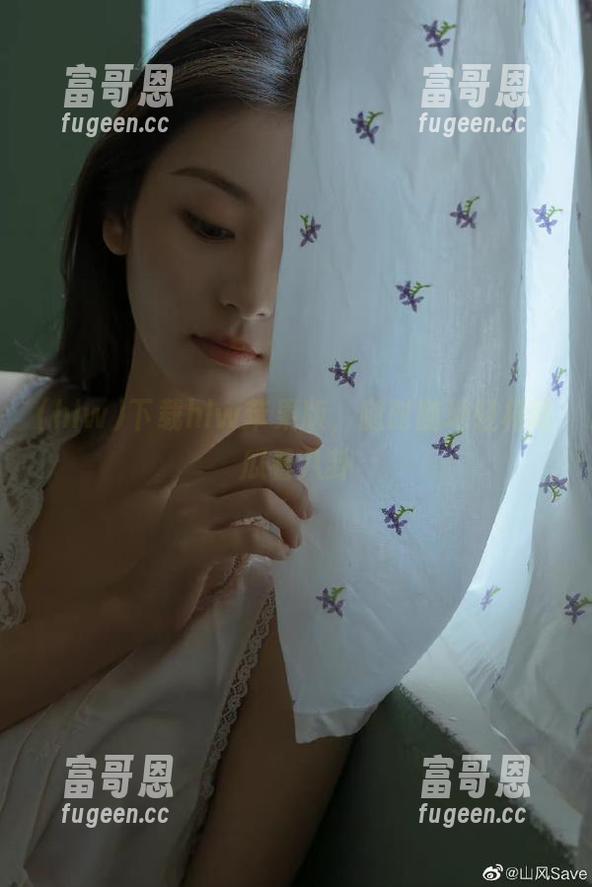 下载hlw苹果版，随时随地轻松吃瓜看八卦
