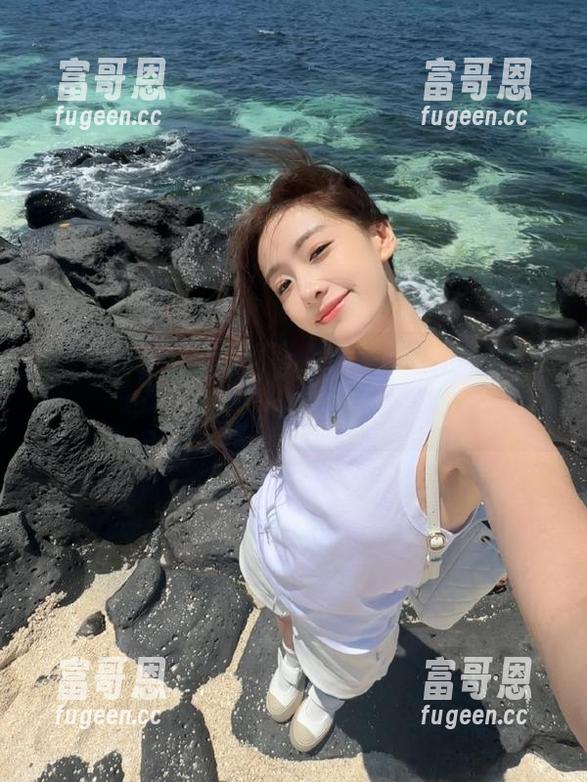 妹子必看｜在线吃瓜网投放独家链接，惊喜不断！