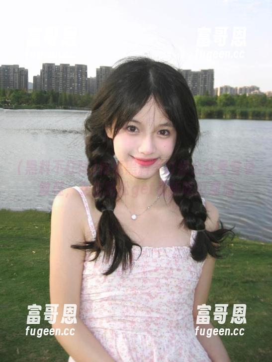 新瓜黑料不打烊公众号登录教程，女生轻松get最新吃瓜潮流