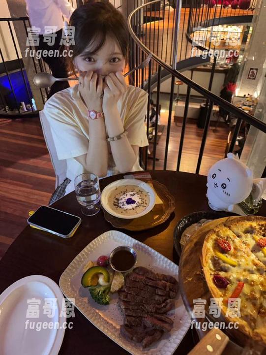 黑料吃瓜在线观看官网带你畅享热门八卦视频