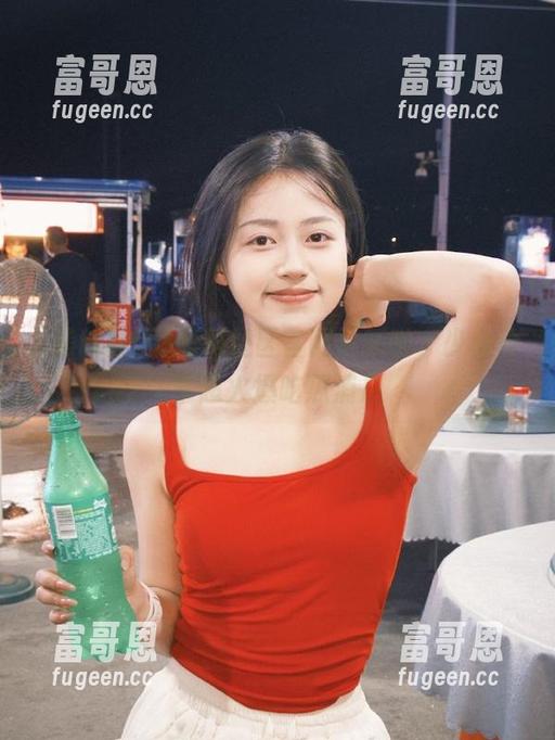 黑料社区官网更新啦，少女分享超火爆吃瓜消息