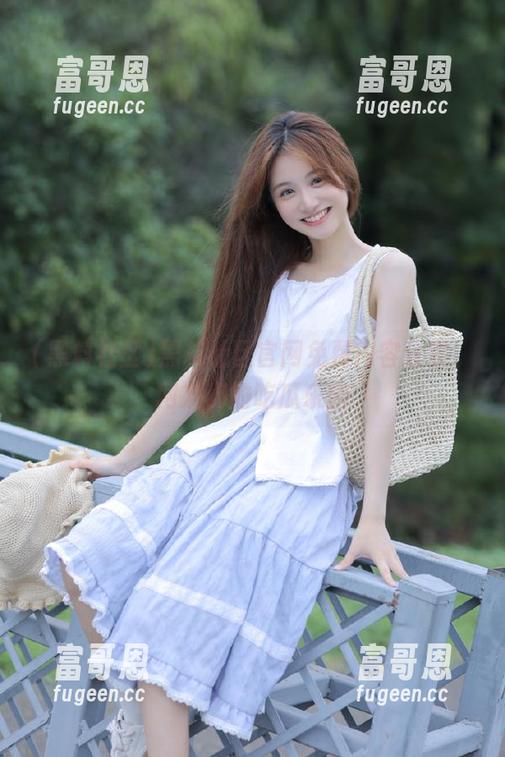 黑料社区官网免费内容分享，网友们的吃瓜乐园
