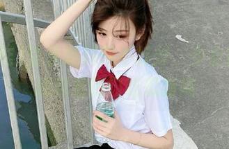 登录黑料网不打烊，少女陪你一起观看热门吃瓜新闻