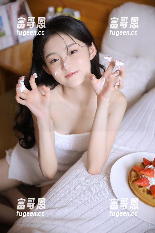 黑料网址安卓版免费上线，小姐妹们快来一起八卦吃瓜吧！