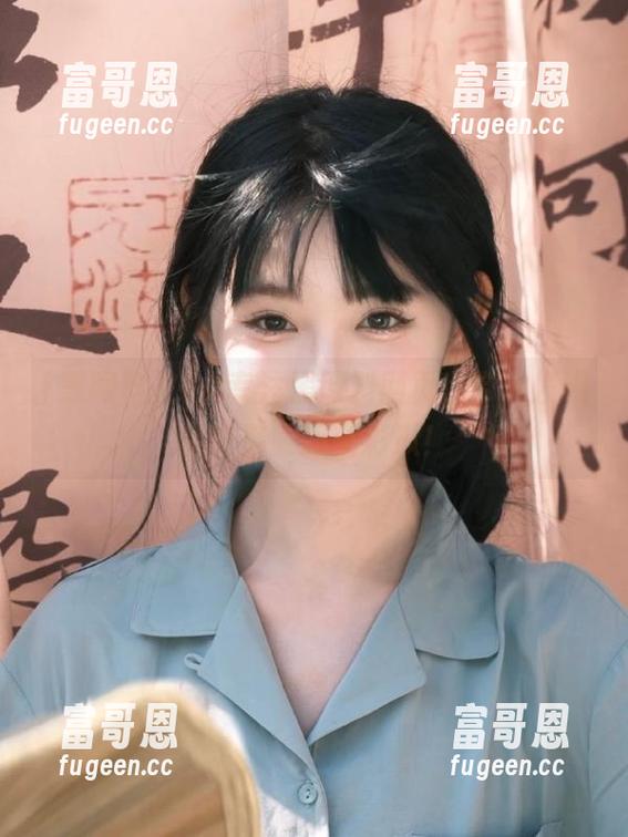 少女专注黑网料网页，带你发现那些隐藏的精彩瓜！